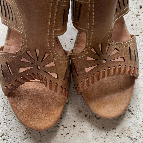 Pikolinos Leather Cut out Heeled Sandal - Picture 11 of 16